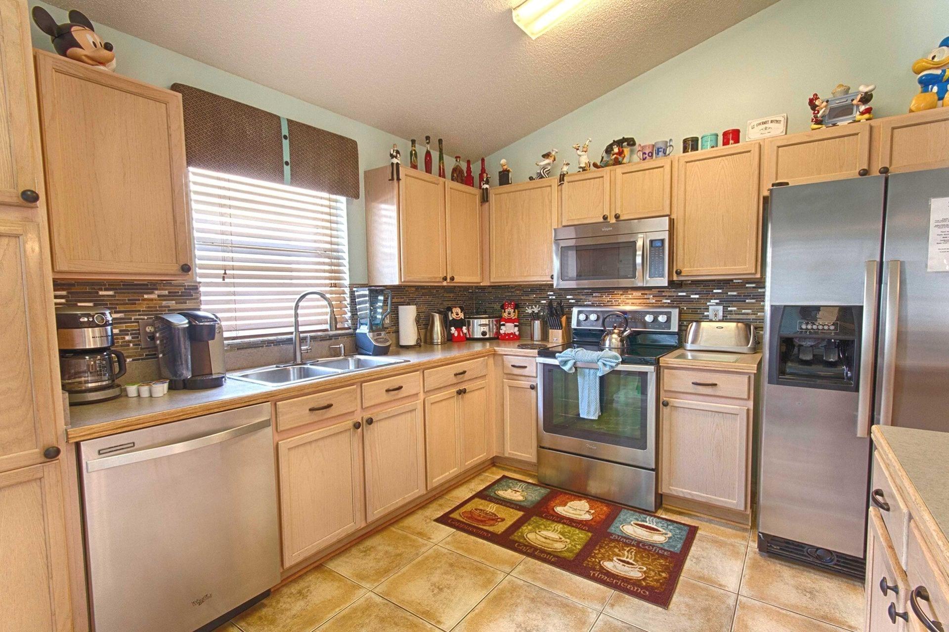 Fully equipped kitchen